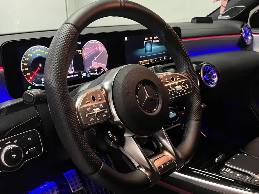 Mercedes-Benz A-Class AMG — фото 2