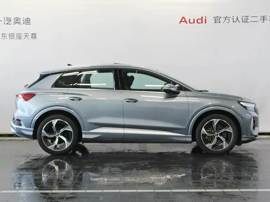 Audi Q4 e-tron — фото 6