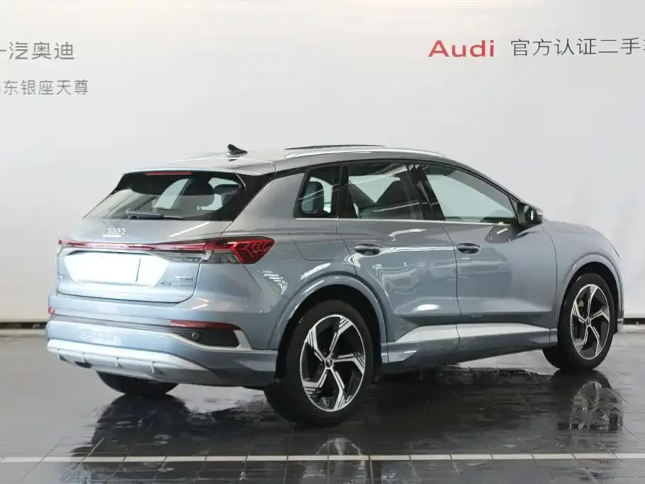 Audi Q4 e-tron — фото 10