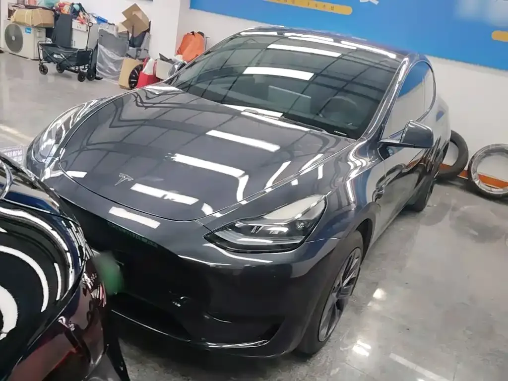 Tesla Model Y — фото 7