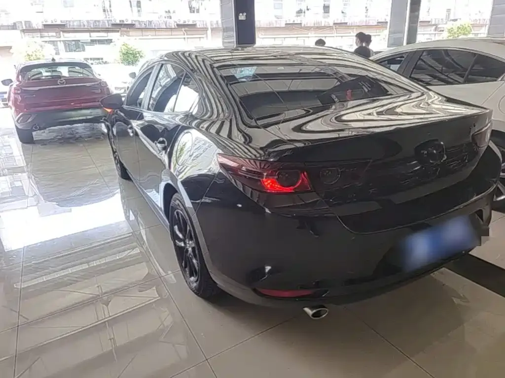Mazda 3 Axela 2024 из CN, фото 4