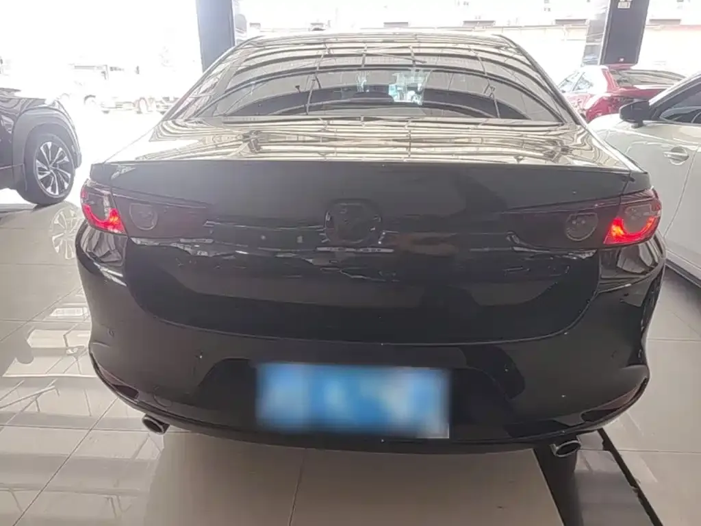 Mazda 3 Axela 2024 из CN, фото 5