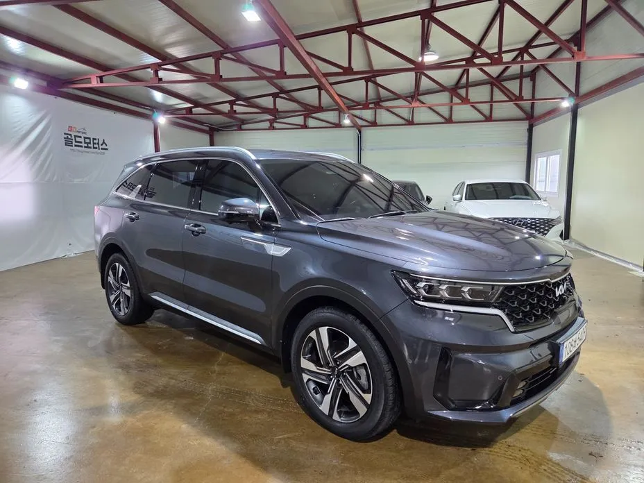 Kia Sorento — фото 9