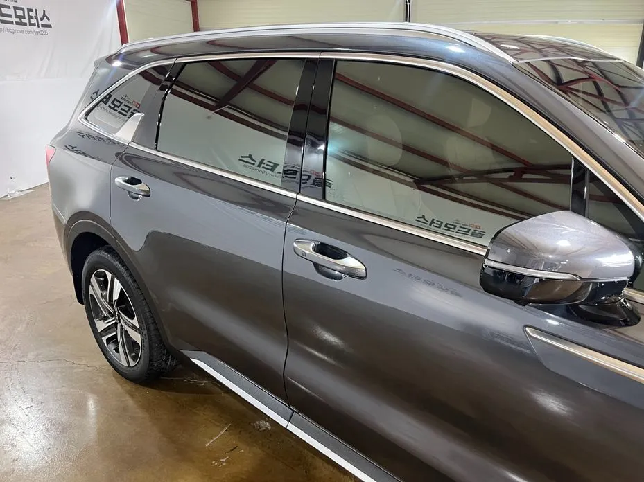 Kia Sorento — фото 8
