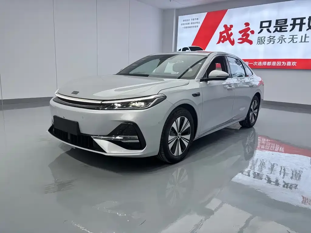 Geely 银河A7 EM