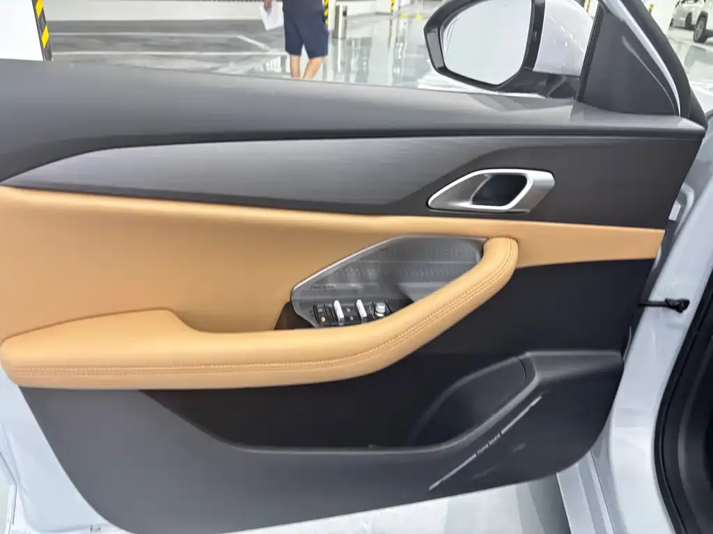 Geely 银河A7 EM 2026 из CN, фото 4