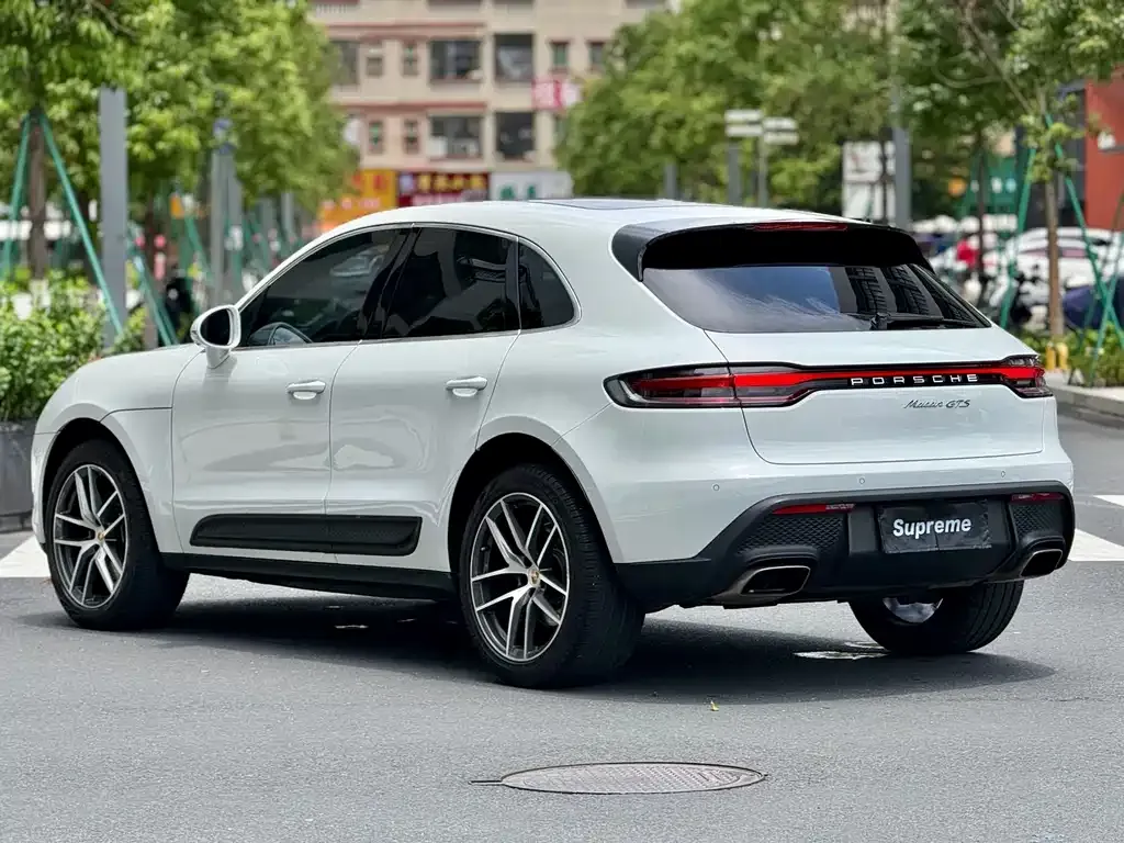 Porsche Macan — фото 10