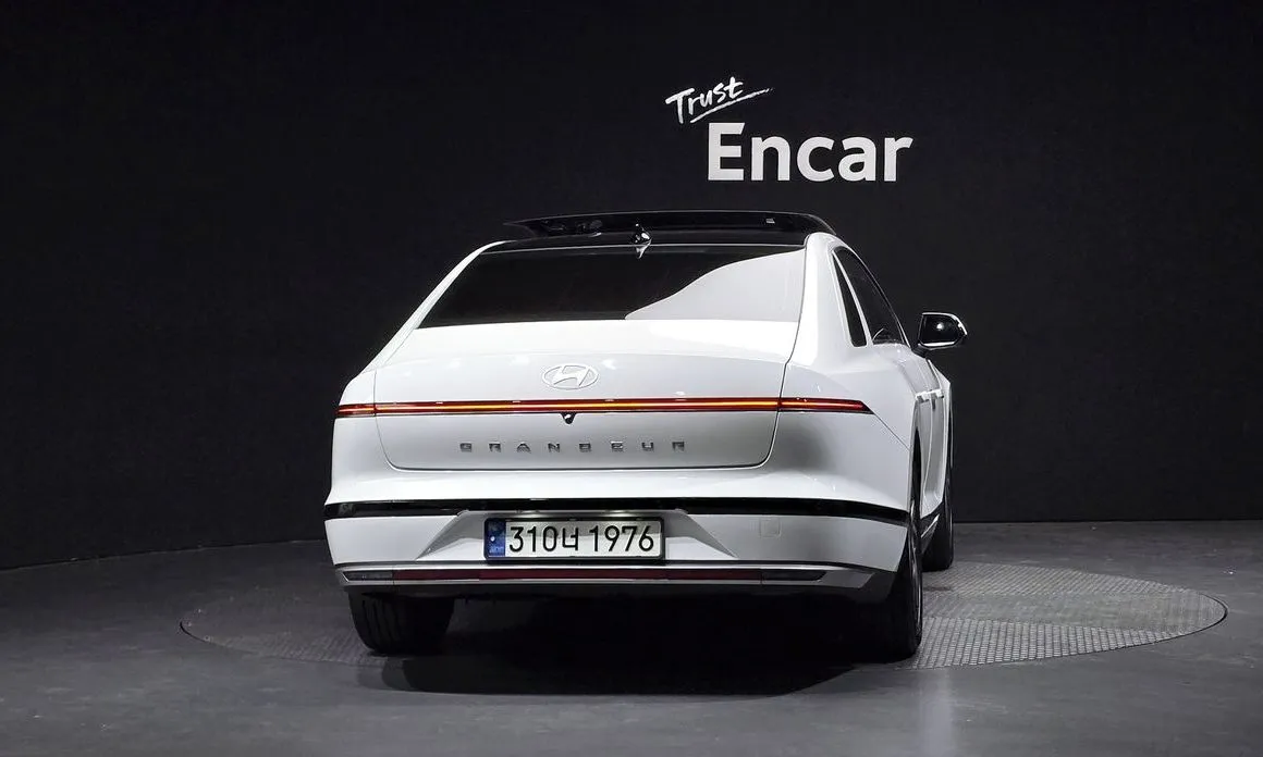 Hyundai Grandeur 2023 из KR, фото 3