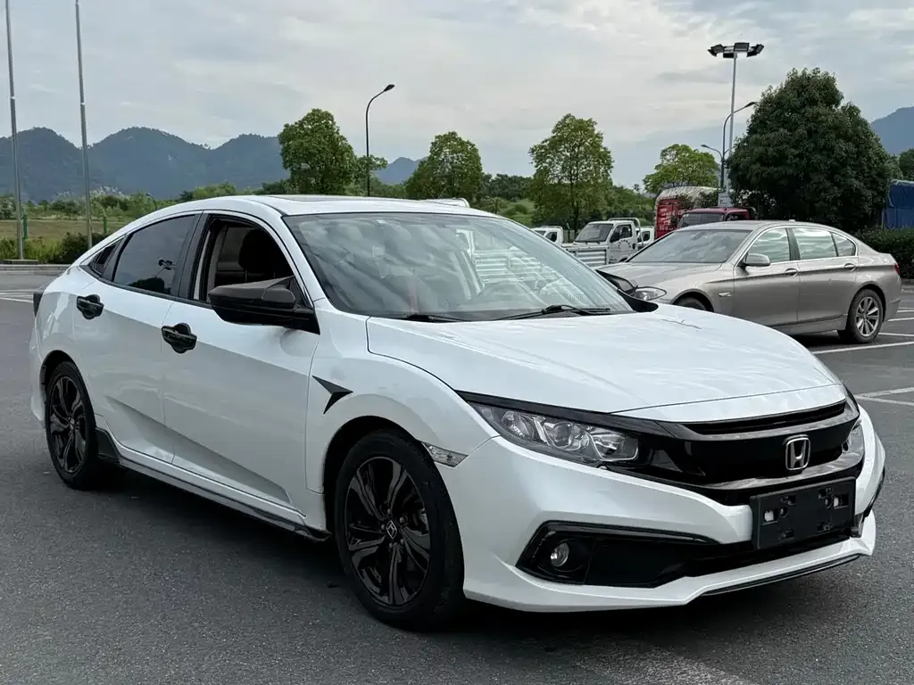Honda Civic — фото 8