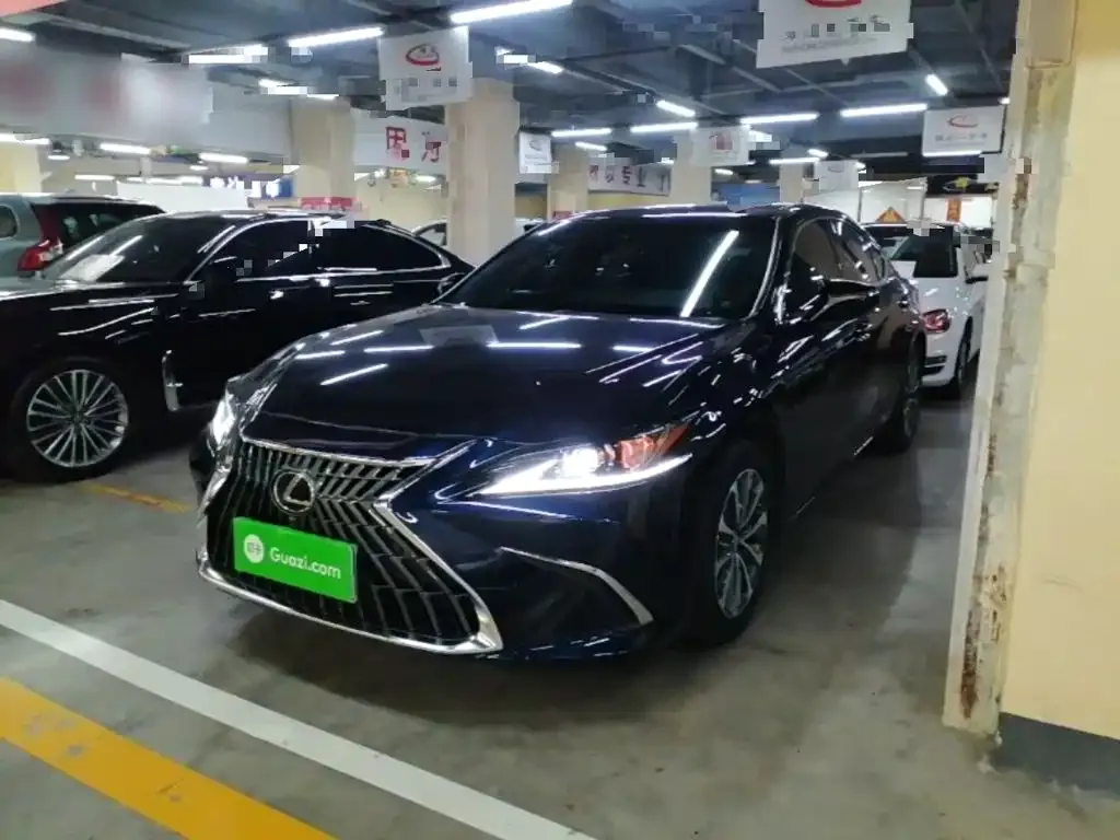 Lexus ES — фото 8