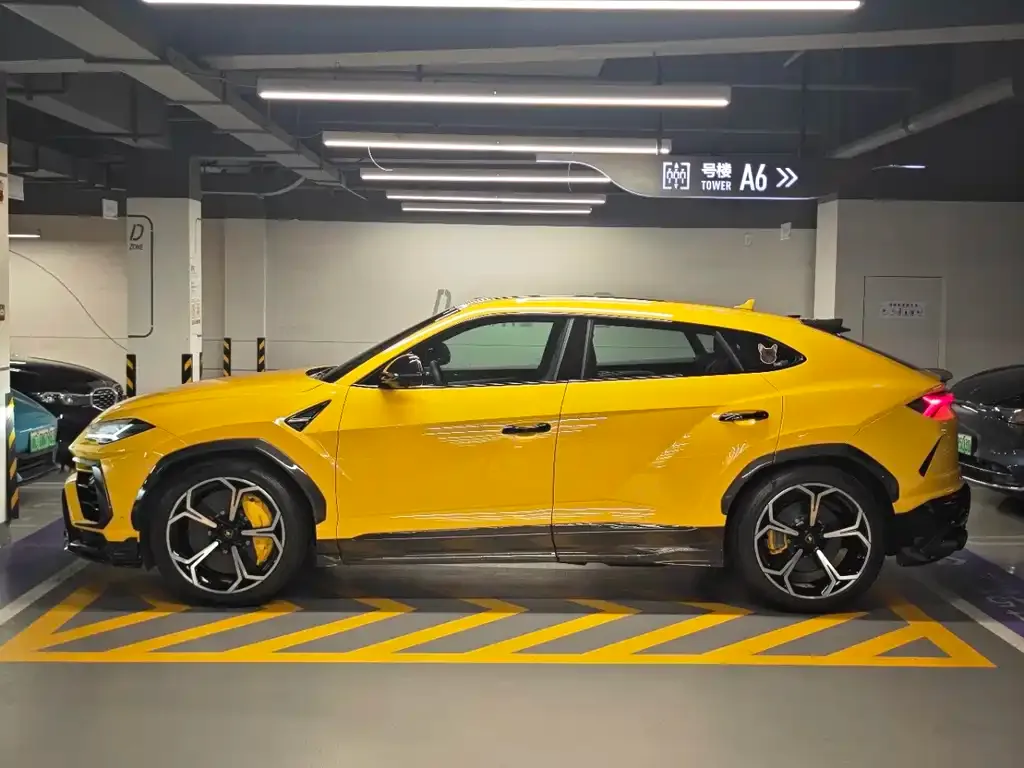 Lamborghini Urus — фото 5