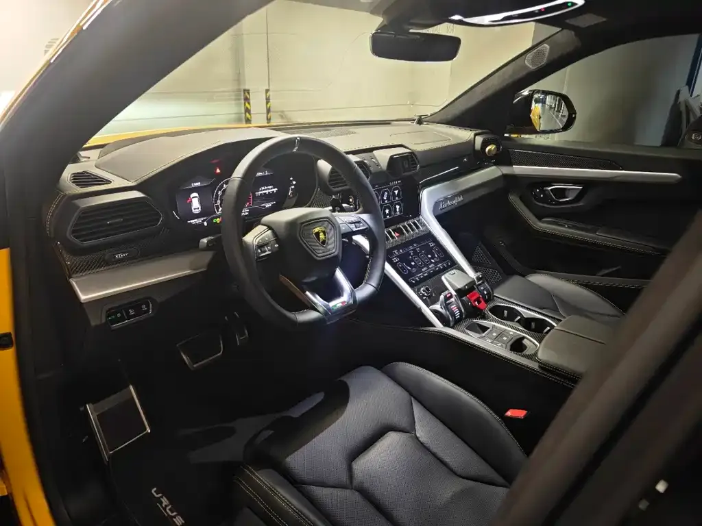 Lamborghini Urus — фото 2