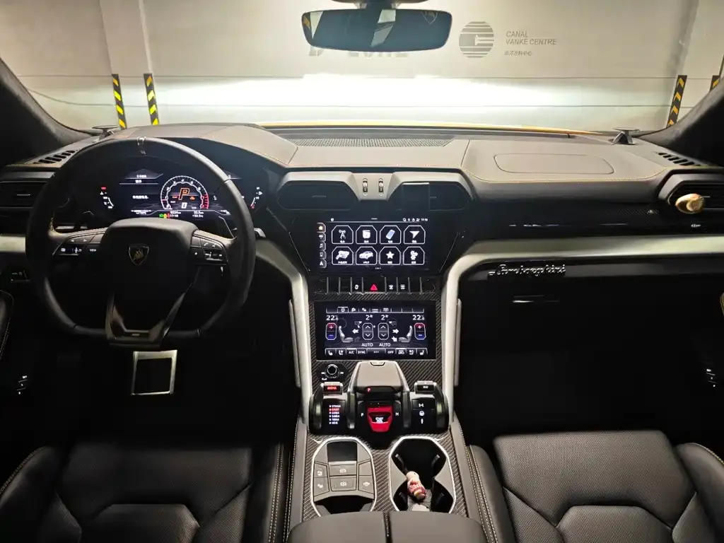 Lamborghini Urus — фото 7