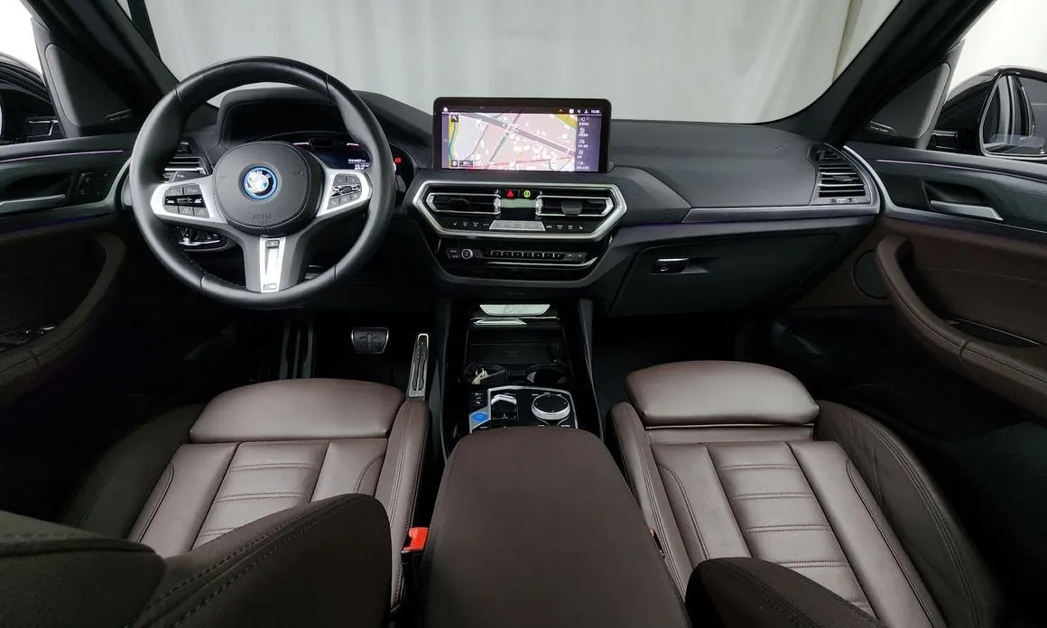 BMW iX3 — фото 2