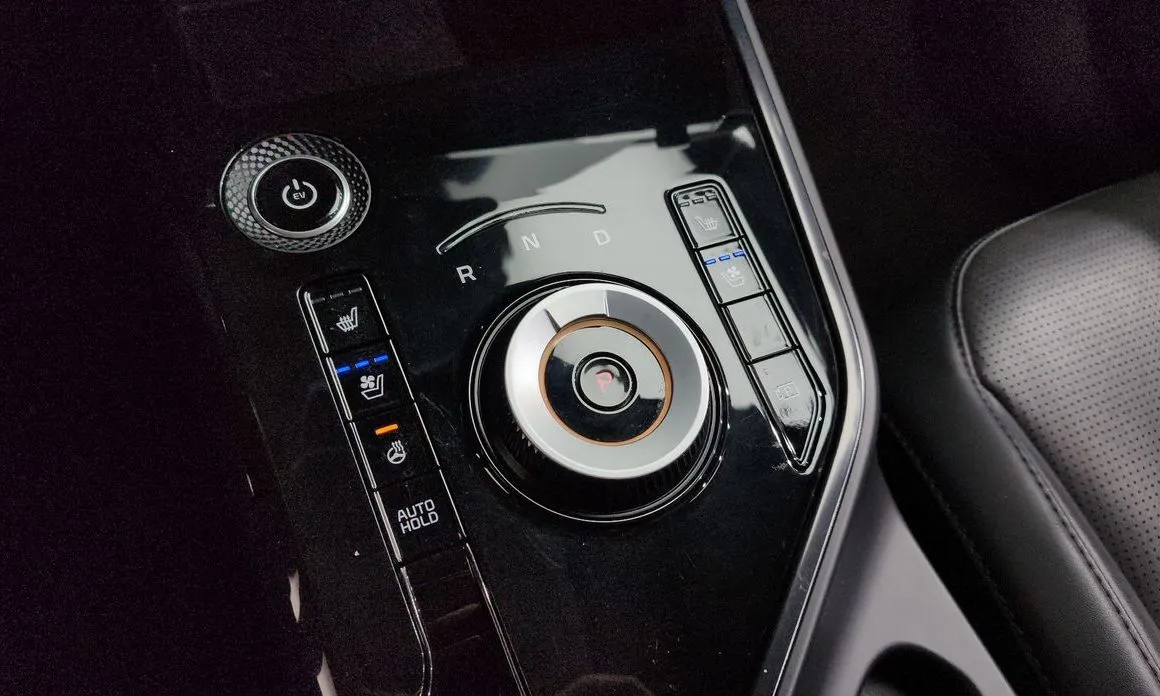 Kia Niro — фото 10