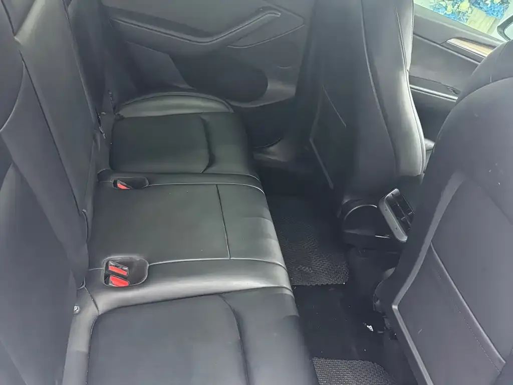Tesla Model Y 2022 из CN, фото 10
