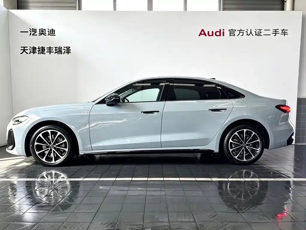 Audi A5L — фото 10