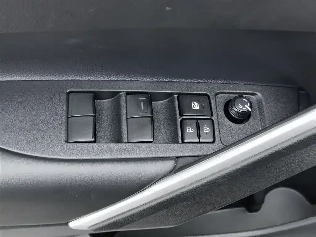 Toyota Frontlander 2024 из CN, фото 10