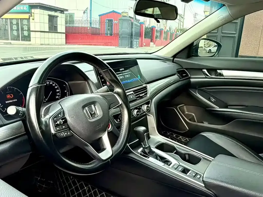 Honda Accord — фото 5