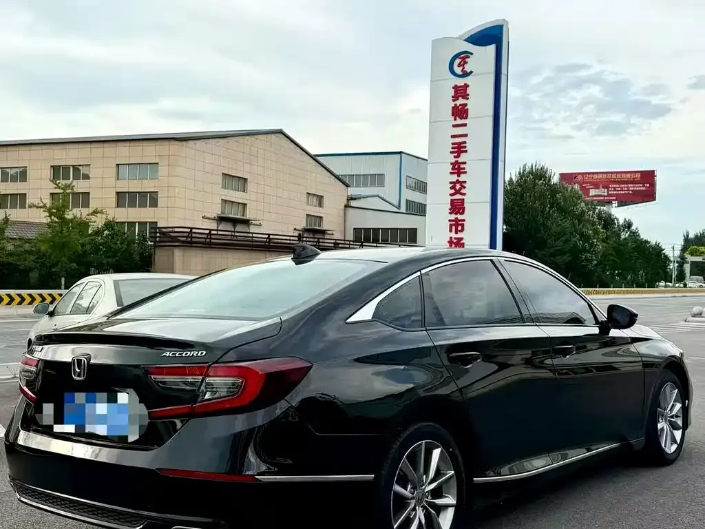Honda Accord — фото 2