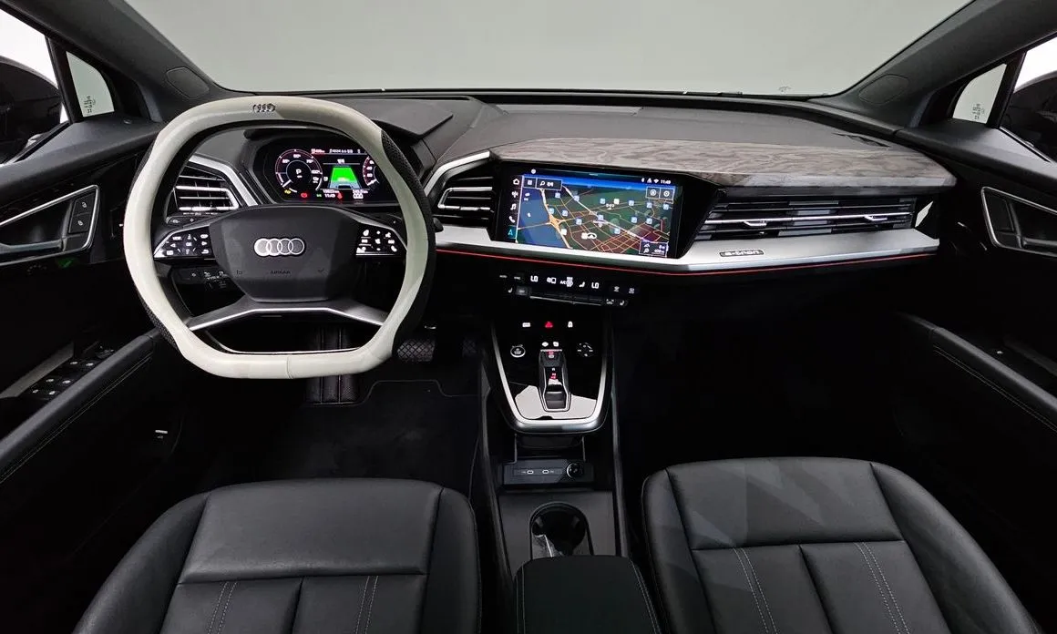 Audi Q4 e-tron — фото 10