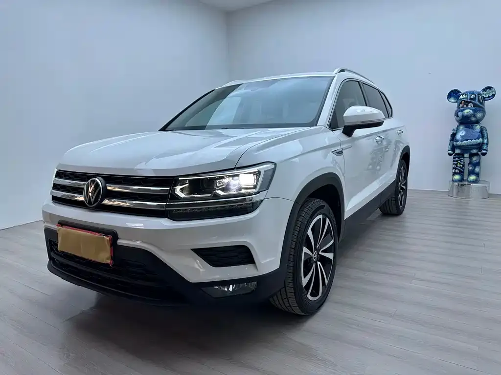 Volkswagen Tharu — фото 1