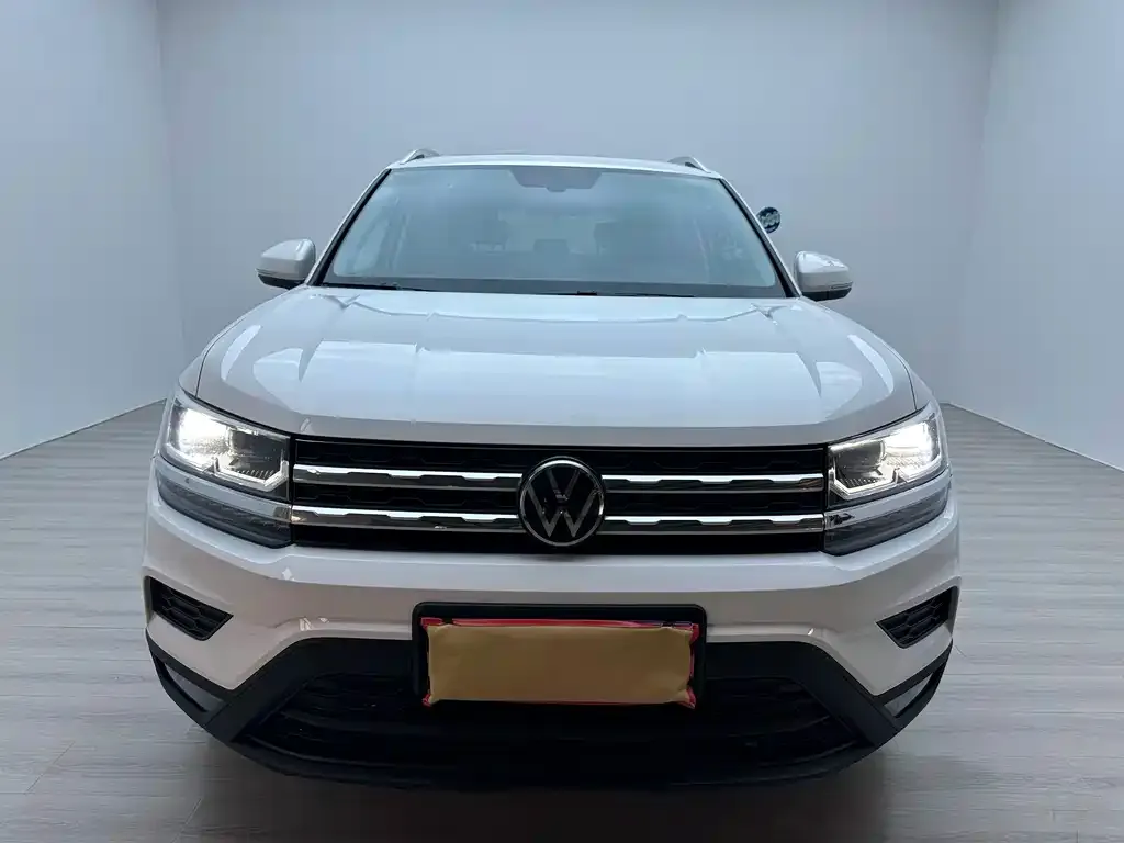 Volkswagen Tharu — фото 10