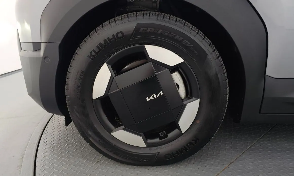 Kia PV5 — фото 4