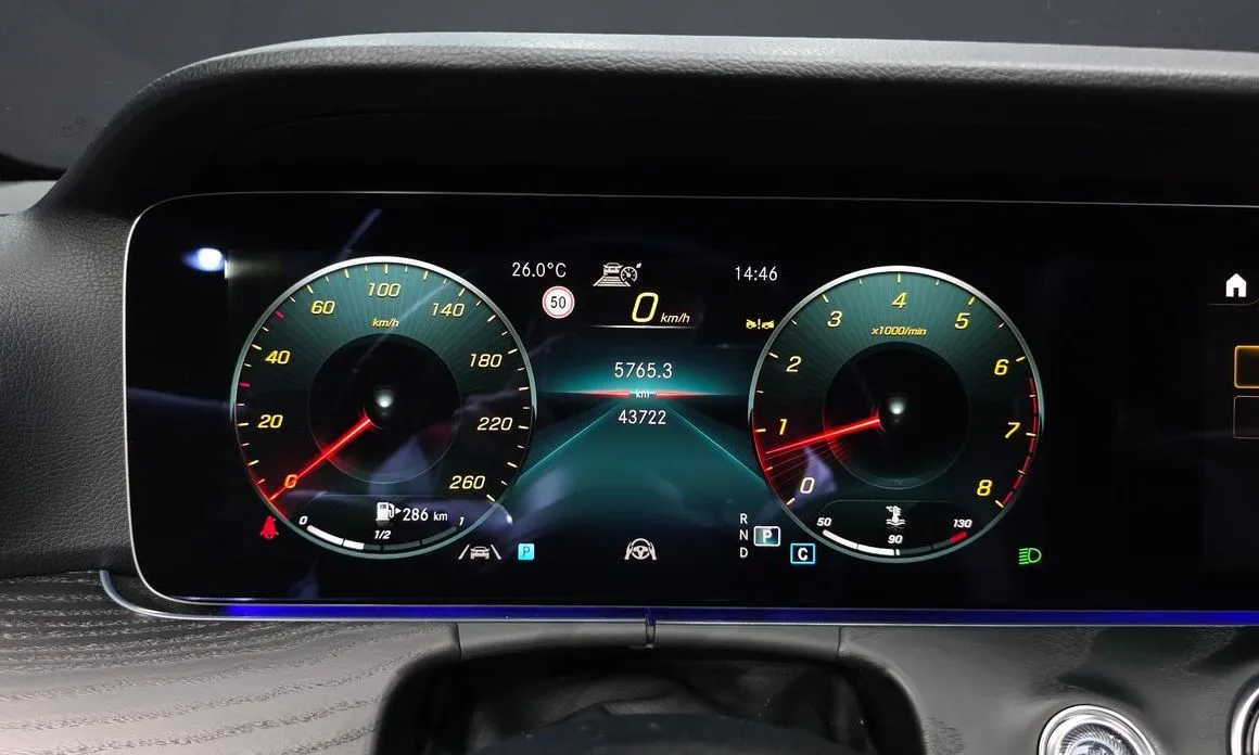 Mercedes-Benz E-Class 2023 из KR, фото 5