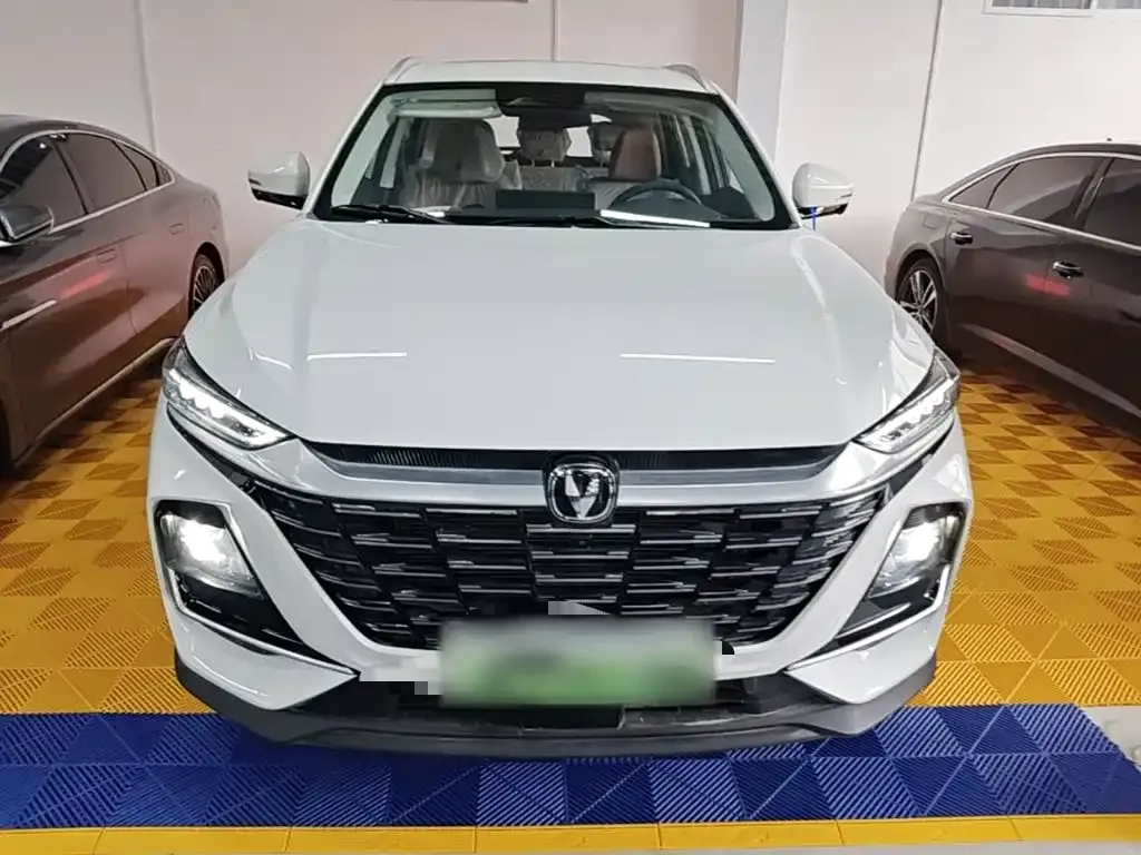 Changan CS75 2025 из CN, фото 3