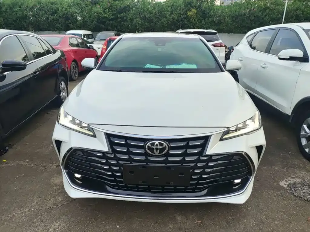 Toyota Avalon — фото 10
