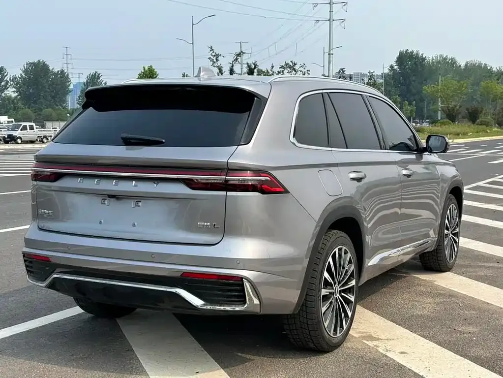 Geely Xingyue L — фото 6