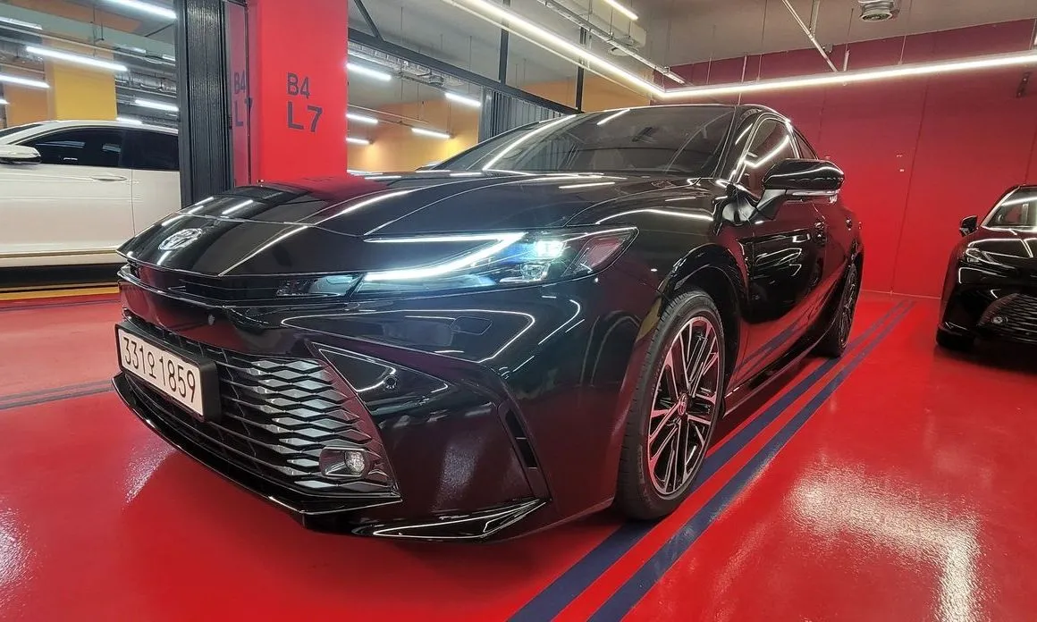 Toyota Camry — фото 9