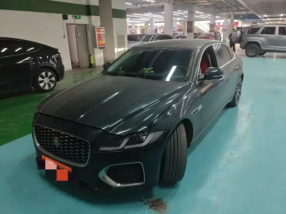Jaguar XFL — фото 1