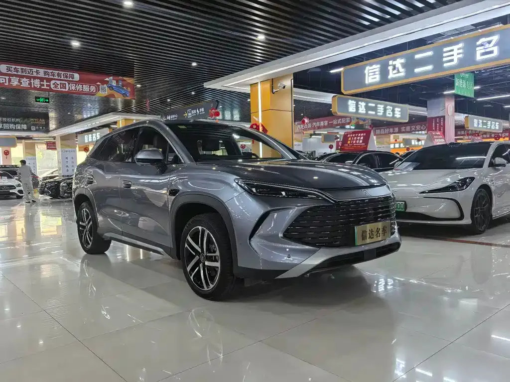 BYD L DM-i — фото 8