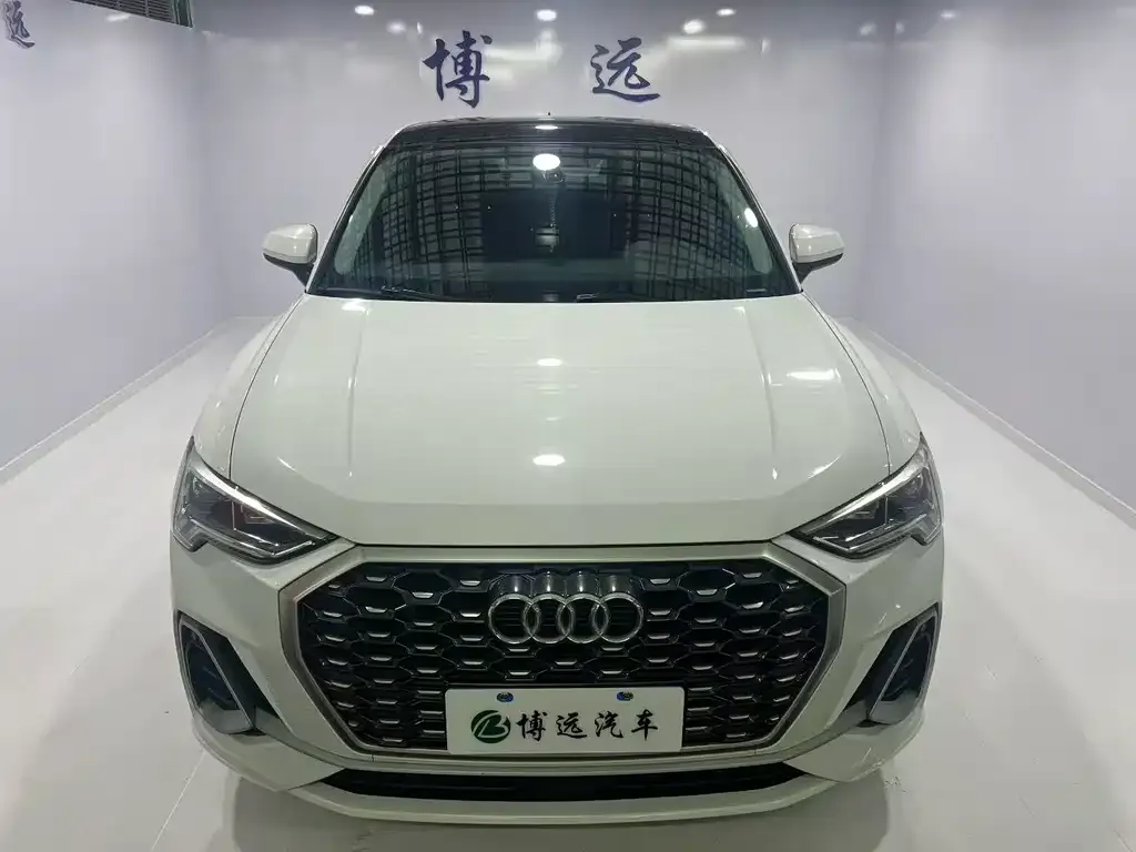 Audi Q3 Sportback — фото 7