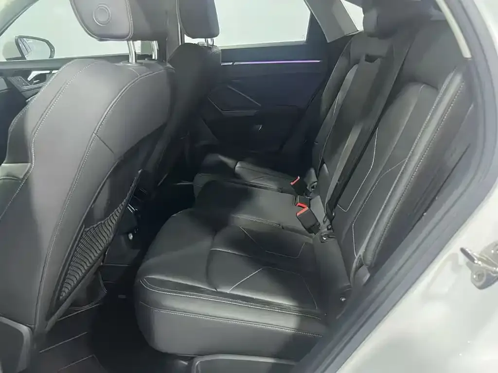 Audi Q3 Sportback — фото 2
