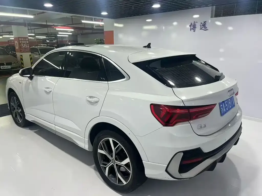 Audi Q3 Sportback — фото 3