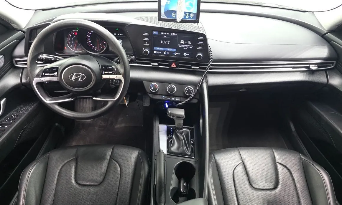 Hyundai AVANTE 2023 из KR, фото 10