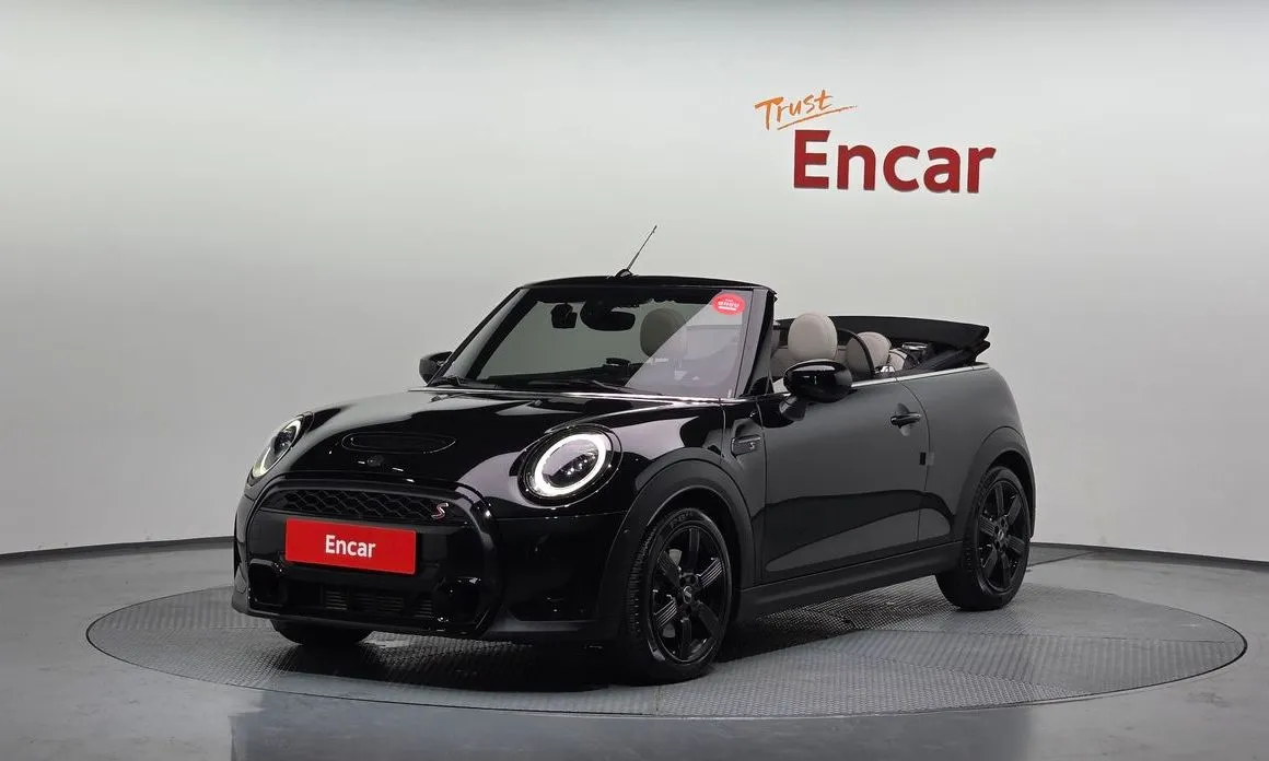 Mini Cooper Convertible — фото 1