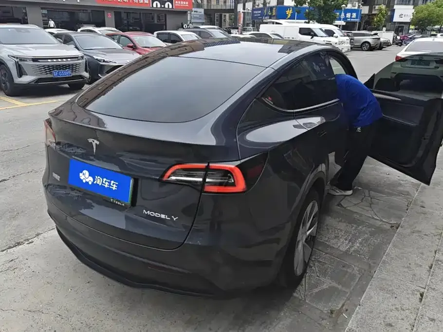 Tesla Model Y — фото 7
