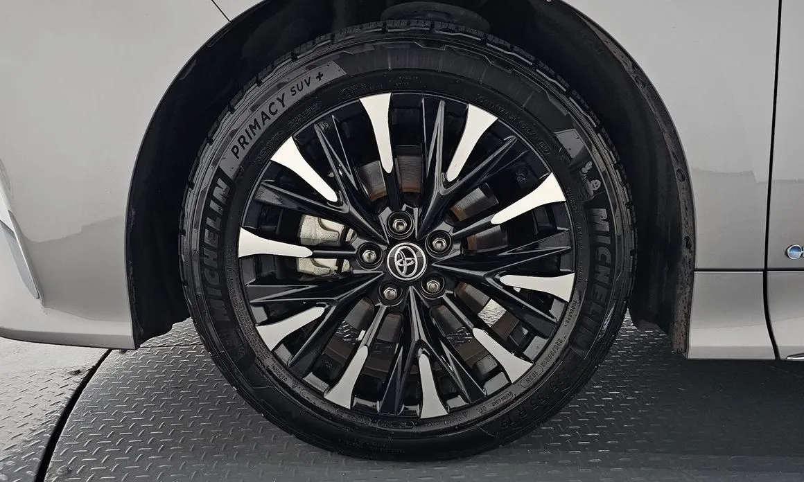 Toyota Alphard 2024 из KR, фото 10