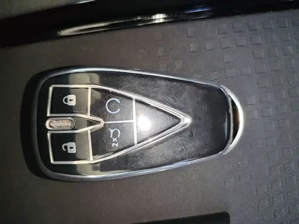 Changan UNI-T 2024 из CN, фото 2
