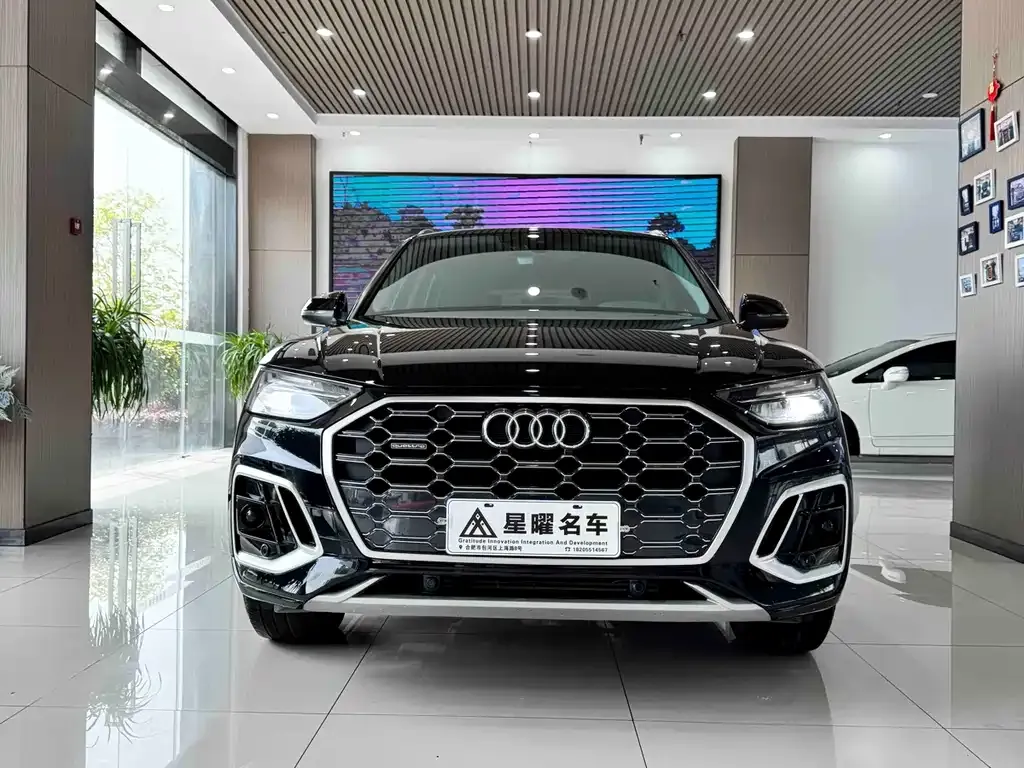 Audi Q5L — фото 2