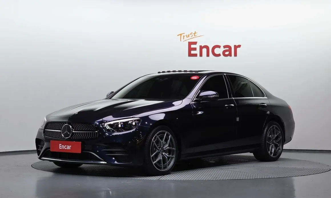 Mercedes-Benz E-Class — фото 1