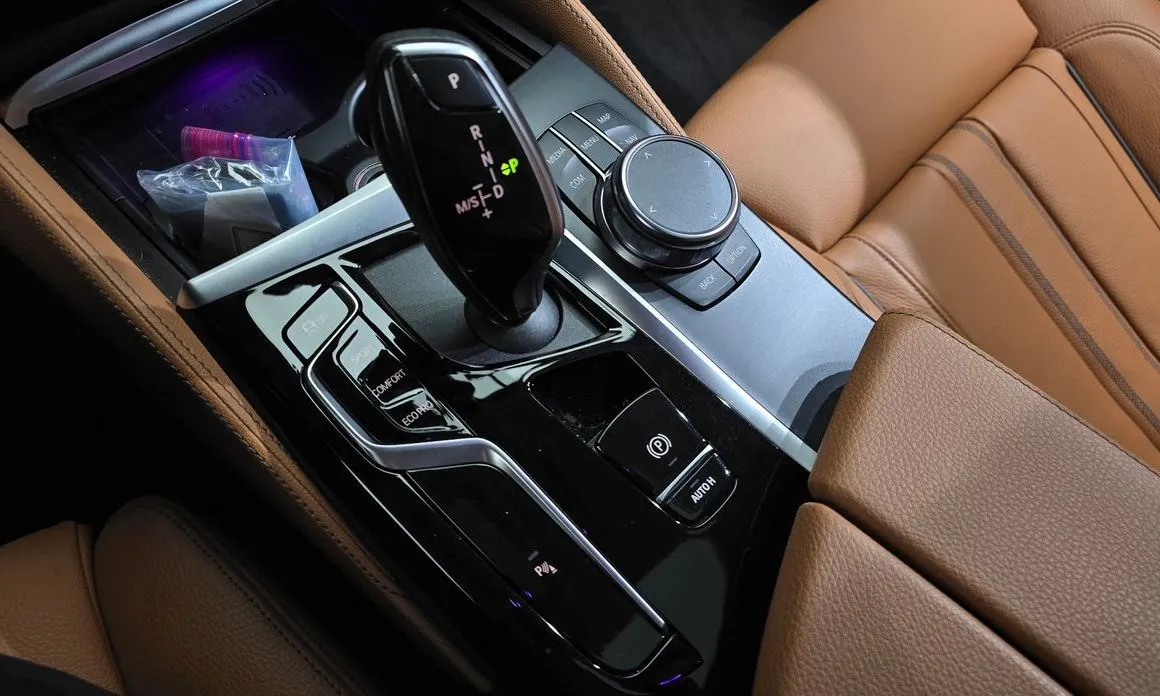 BMW 5-Series 2023 из KR, фото 7