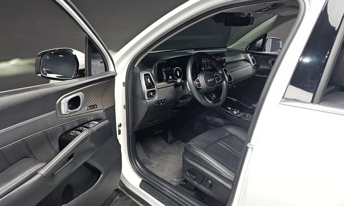 Kia Sorento — фото 6
