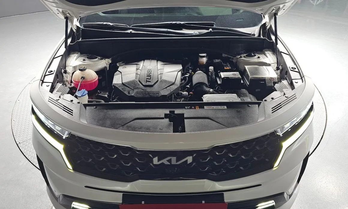 Kia Sorento — фото 8
