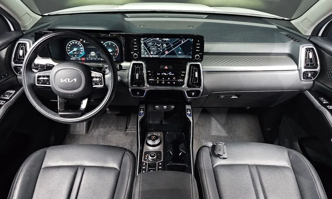 Kia Sorento — фото 9