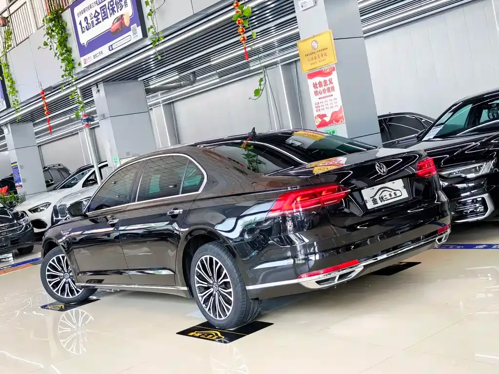 Volkswagen Phideon — фото 5